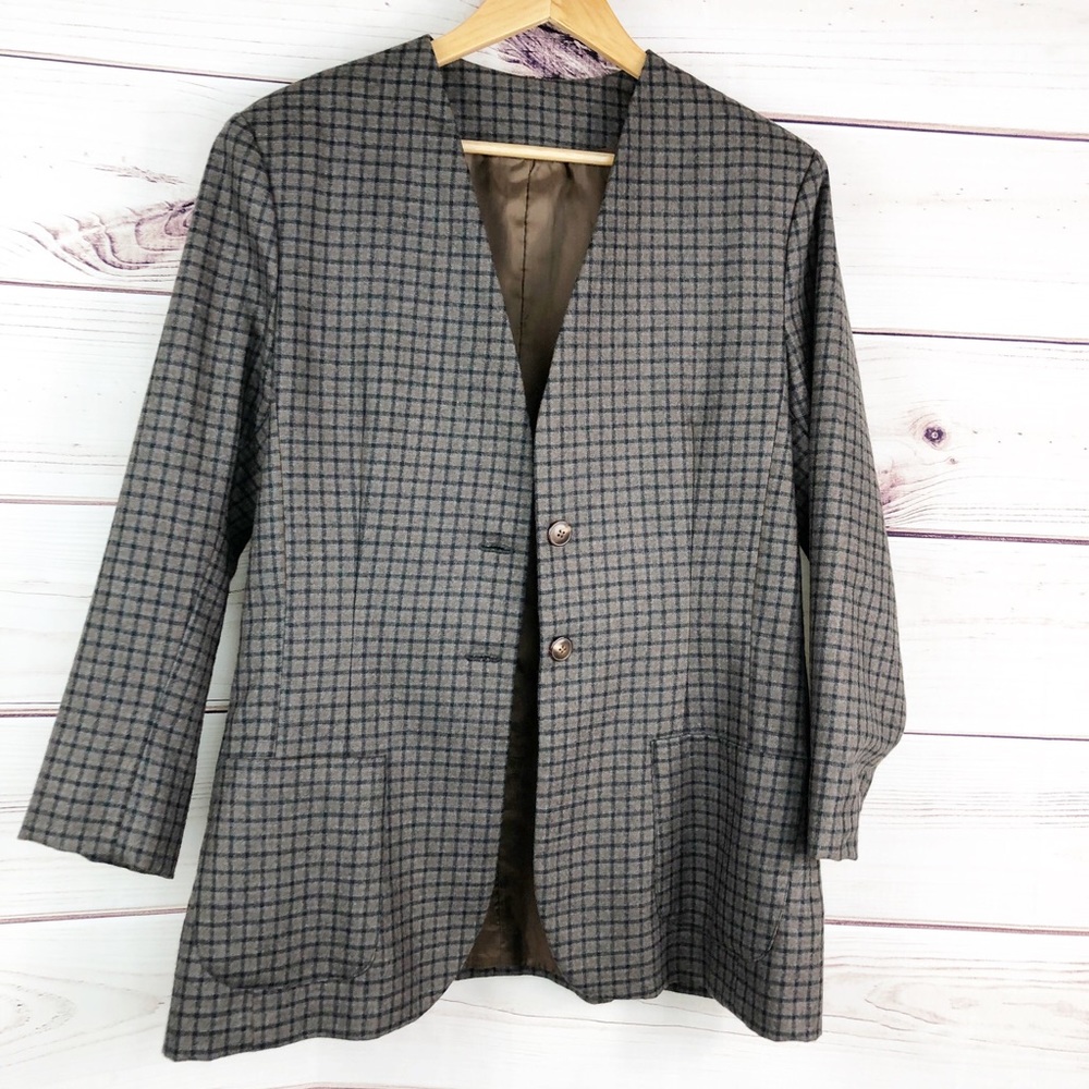 S163 no tags plaid long blazer